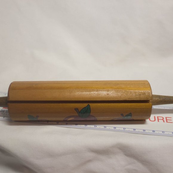 Apple Decorated Rolling Pin Recipe card Holder - Picture 4 of 7